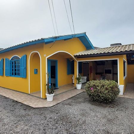 Casa 300M Da Praia Com Lindo Jardim! フロリアノポリス エクステリア 写真